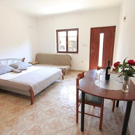 Apartmani Nika Bibinje Zewnętrze zdjęcie