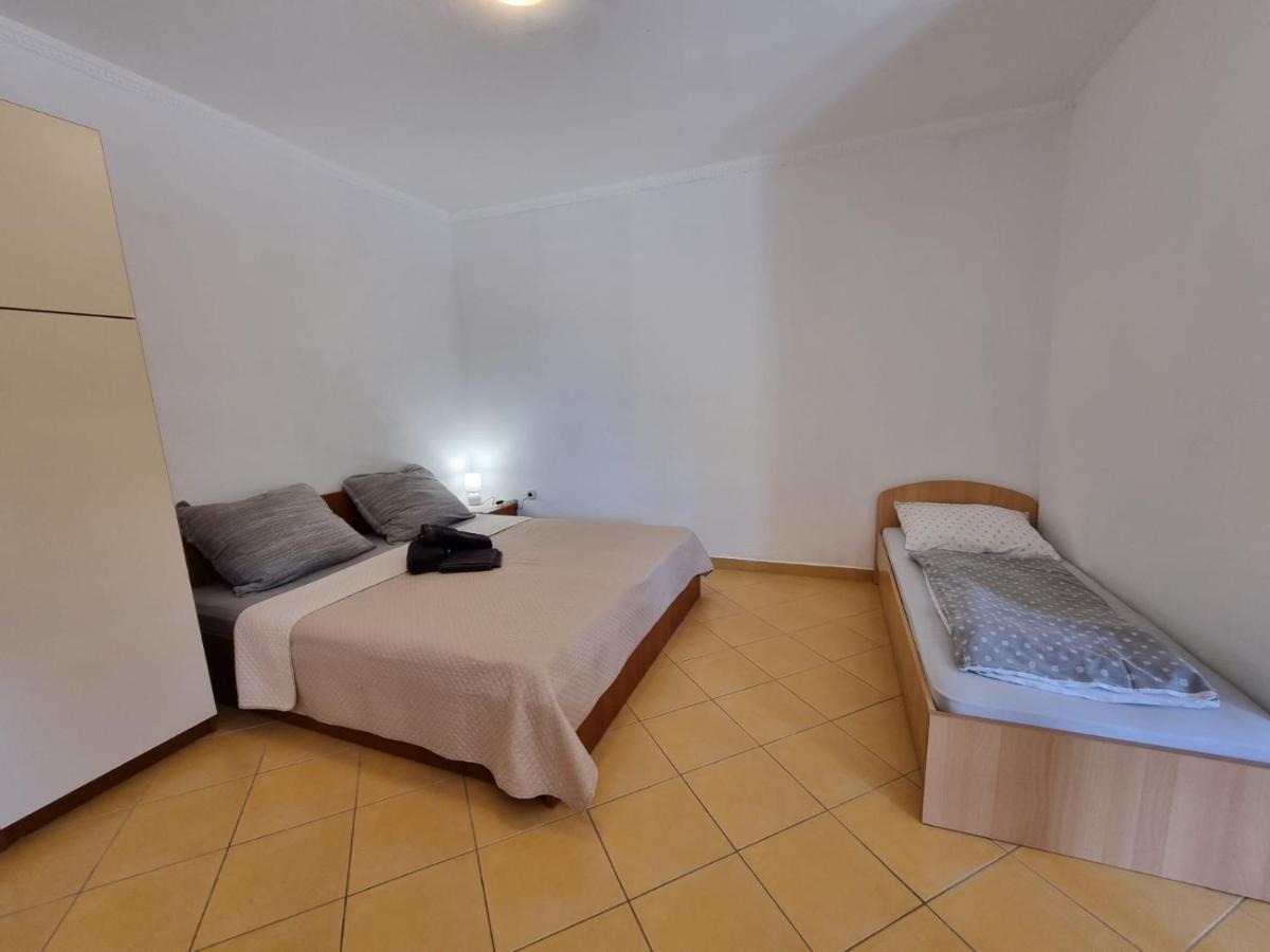 Apartmani Nika Bibinje Zewnętrze zdjęcie