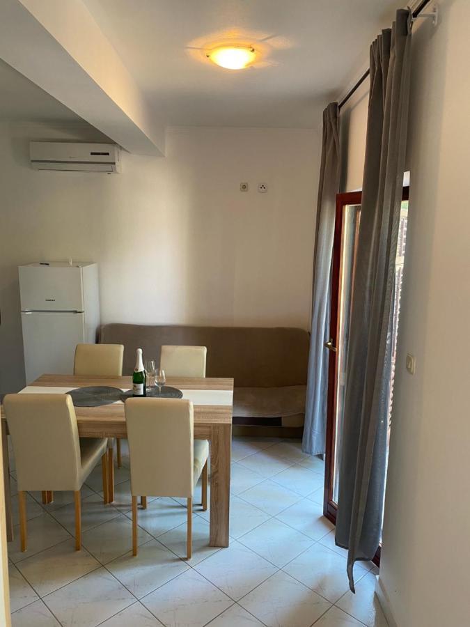 Apartmani Nika Bibinje Zewnętrze zdjęcie