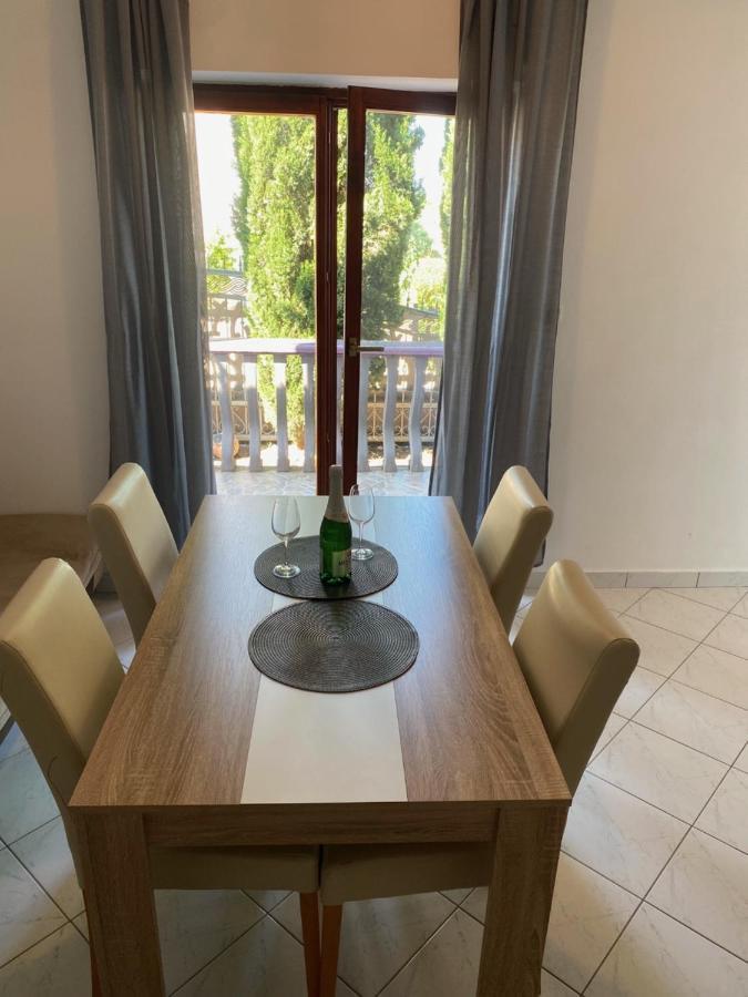 Apartmani Nika Bibinje Zewnętrze zdjęcie